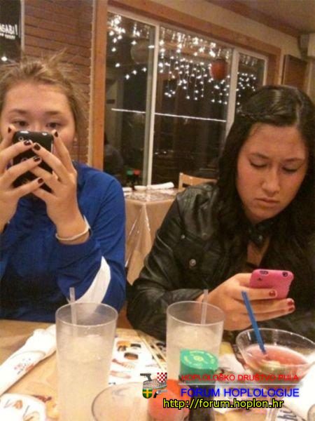 NA PIĆU S PRIJATELJICOM.jpg