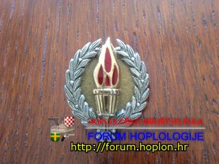 Serbian police - colar pin2.jpg