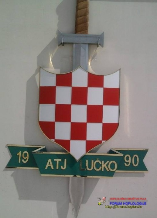 296179.JPG
