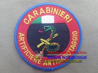 Italija - Carabinieri AA.jpg