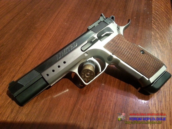 tanfoglio1.jpg
