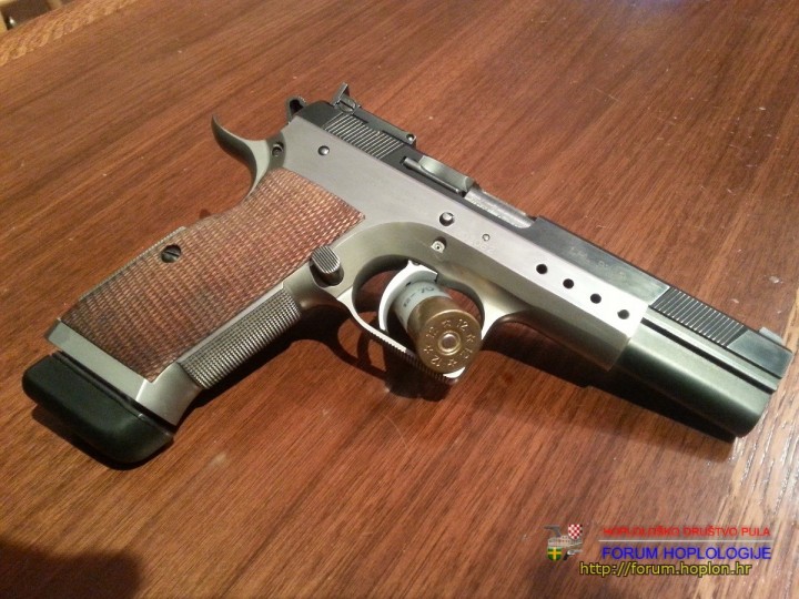tanfoglio2.jpg