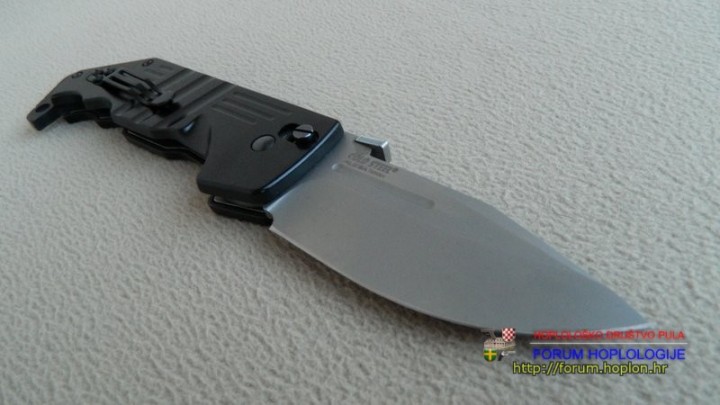AK 47 gun cote 005.JPG