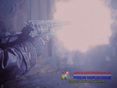VAN HELSING - jako liče na Webly-Fosberry