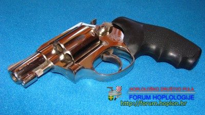 S&W 36-2 002.JPG