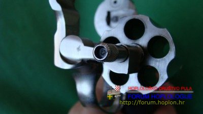 S&W 36-2 008.JPG