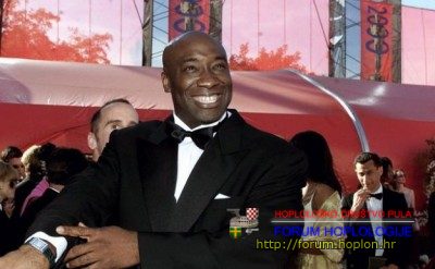 michaelclarkeduncan_04092012_AFP625.jpg