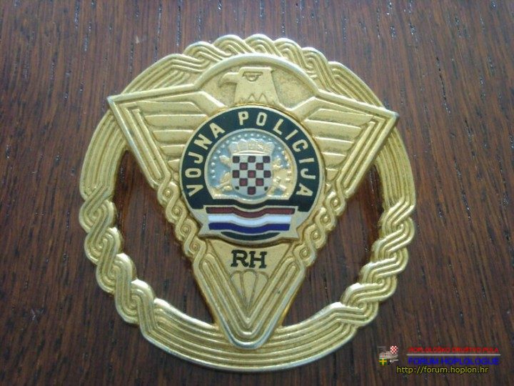 Croatian Military Police - beret badge.jpg