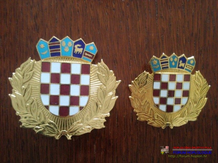 Croatian Police - hat and beret badges (5).jpg